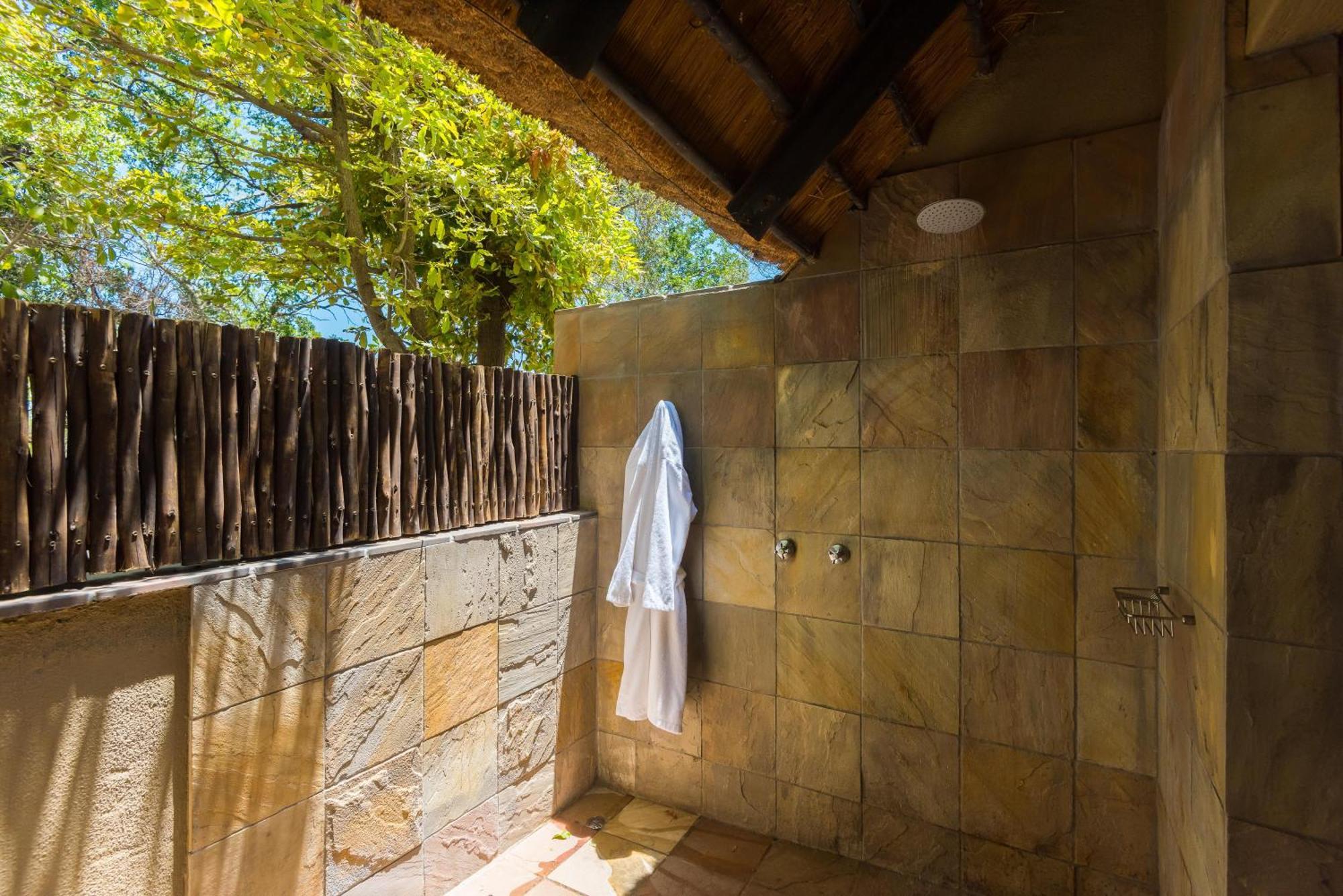 Inyati Game Lodge Reserva de caza Sabi Sand Exterior foto
